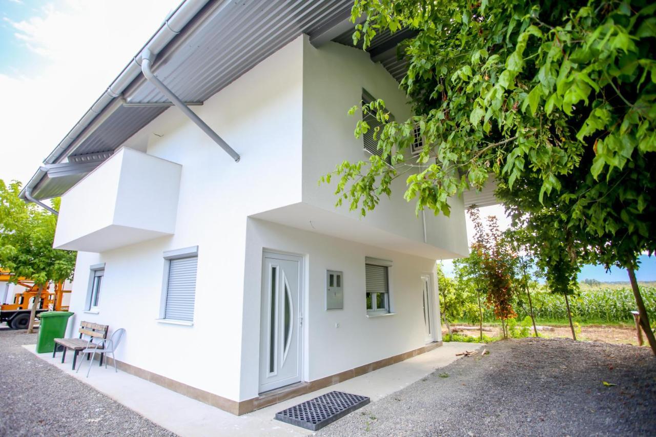 Apartments River Una 5 Bihać Екстериор снимка