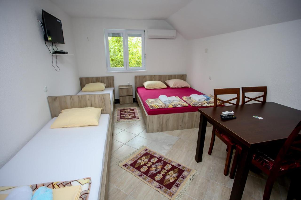 Apartments River Una 5 Bihać Екстериор снимка