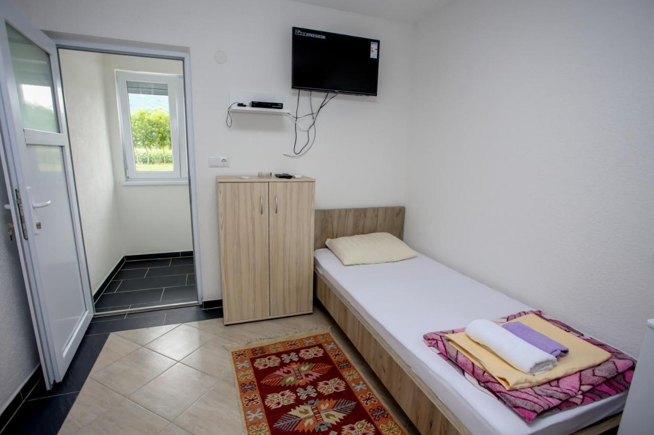 Apartments River Una 5 Bihać Екстериор снимка