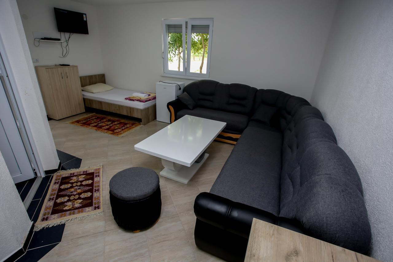 Apartments River Una 5 Bihać Екстериор снимка