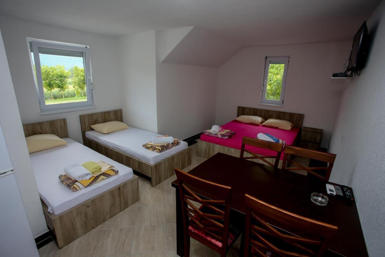 Apartments River Una 5 Bihać Екстериор снимка